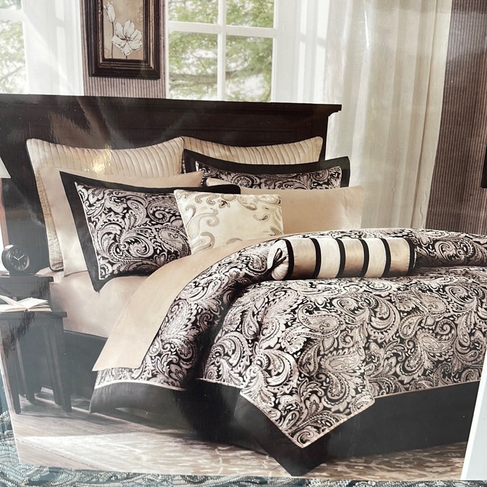 Madison Park Jacquard 12 piece Full comforter set